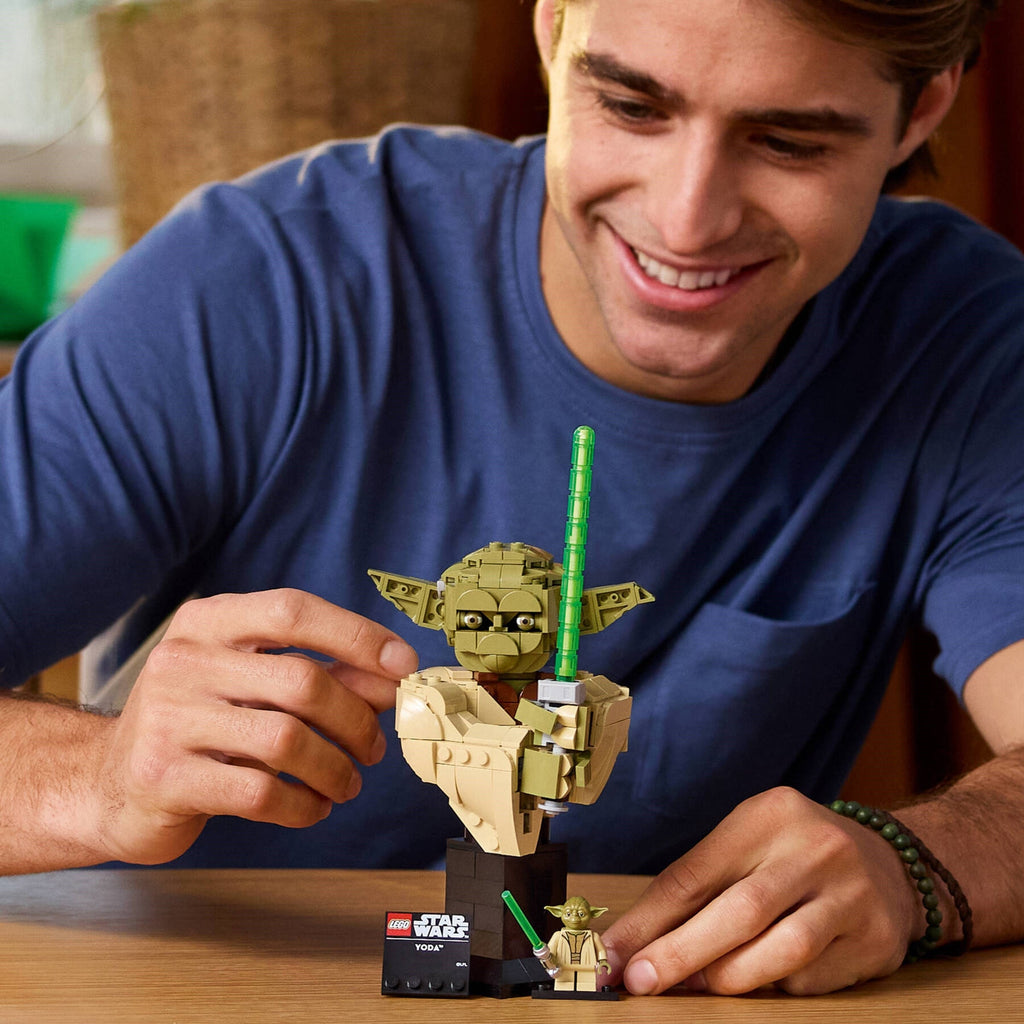 75438 Yoda™ Bust product image 8, provided for visual reference and product detail review