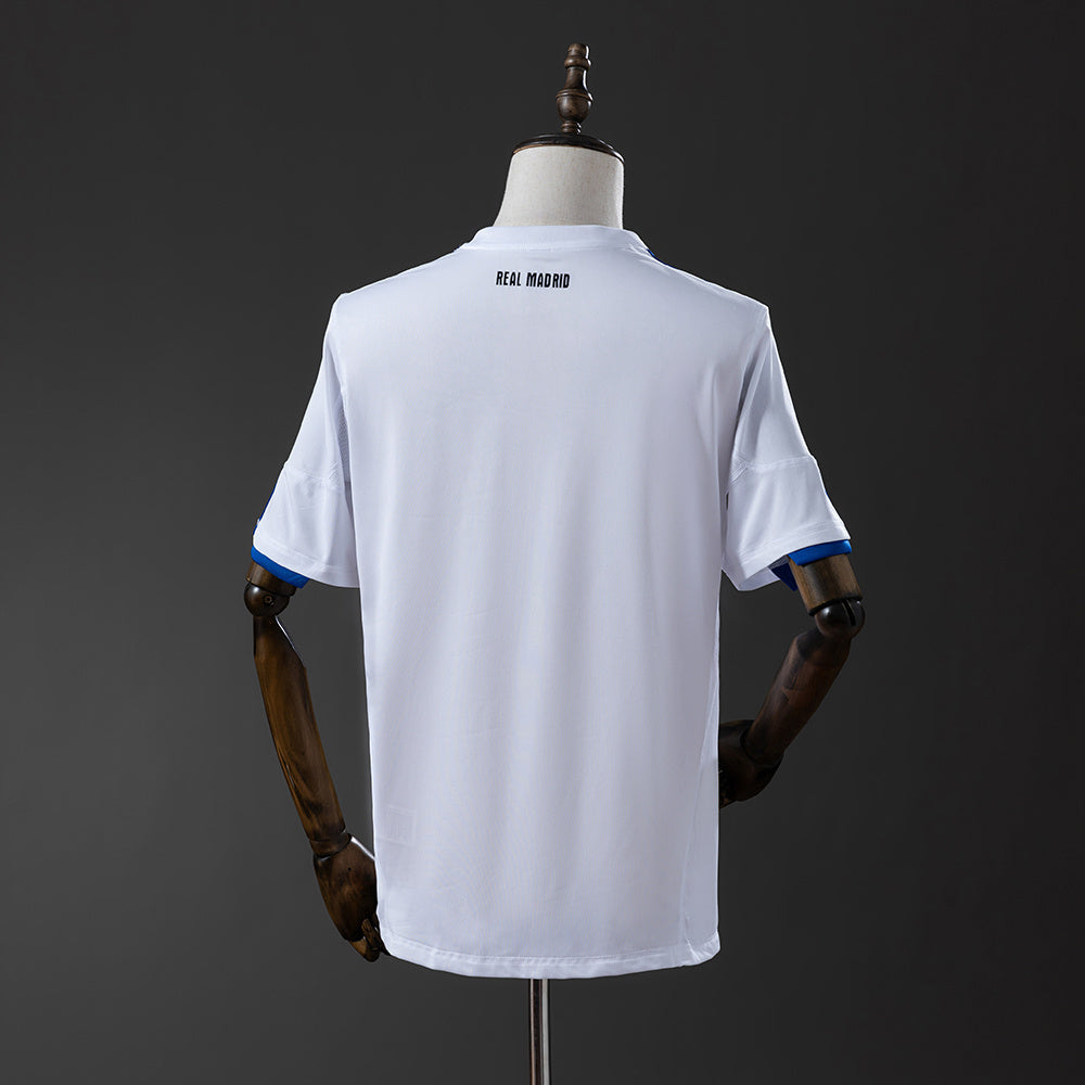 Real Madrid Jersey 2010-11 Home Retro Football Kit product image 2