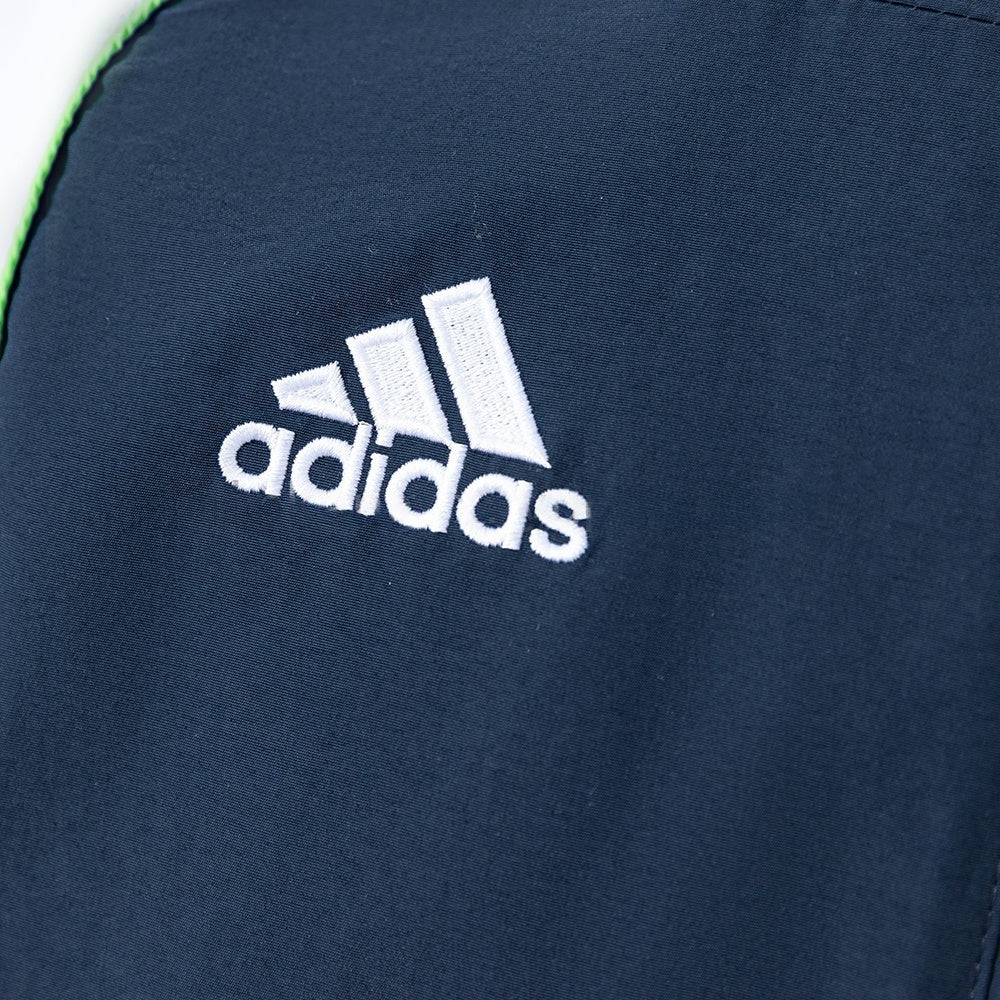Real Madrid Windbreaker 2025-26 Navy Blue & White Football product image 6