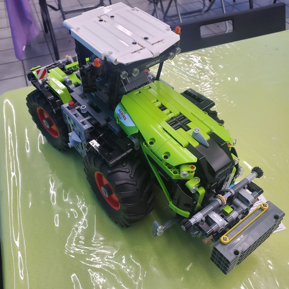 42054 CLAAS XERION 5000 TRAC VC (Retired) (Previously Owned) product image 1, provided for visual reference and product