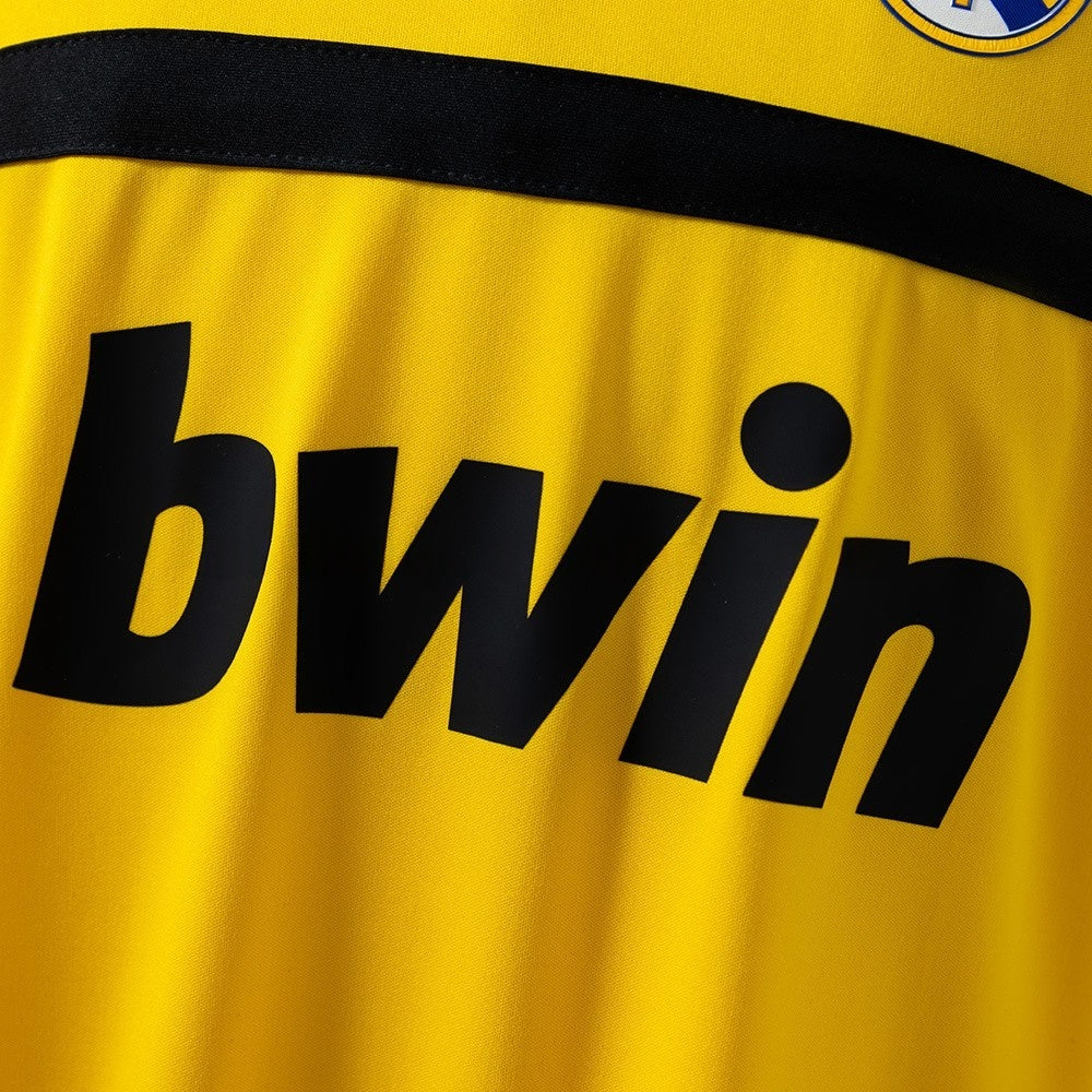 Real Madrid Jersey 2011/12 Goalkeeper Retro Football Kit product image 6