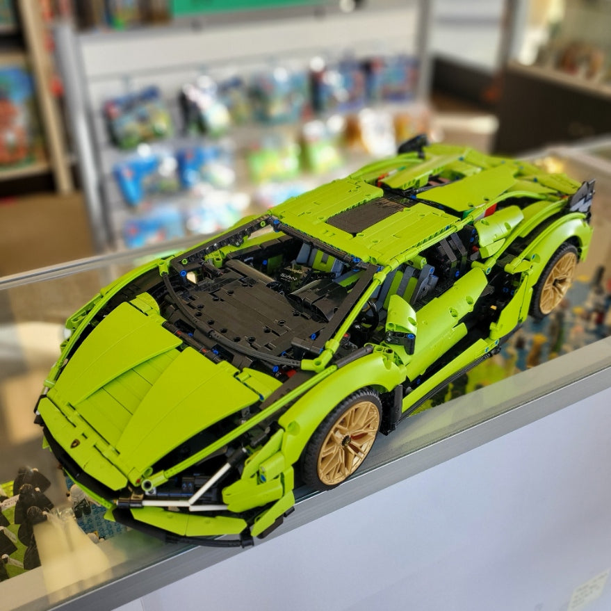 42115 Lamborghini Sián (Sian) FKP 37 (Previously Owned)
