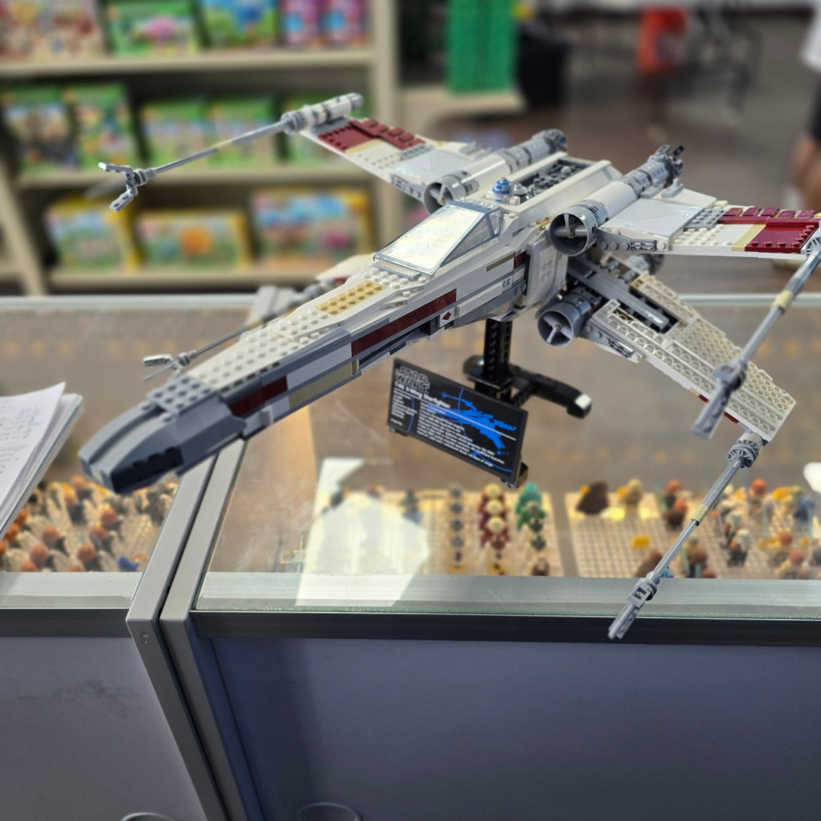 10240 Red Five X-wing Starfighter - UCS (2nd edition) (Retired) (Previously Owned) product image 1, provided for visual