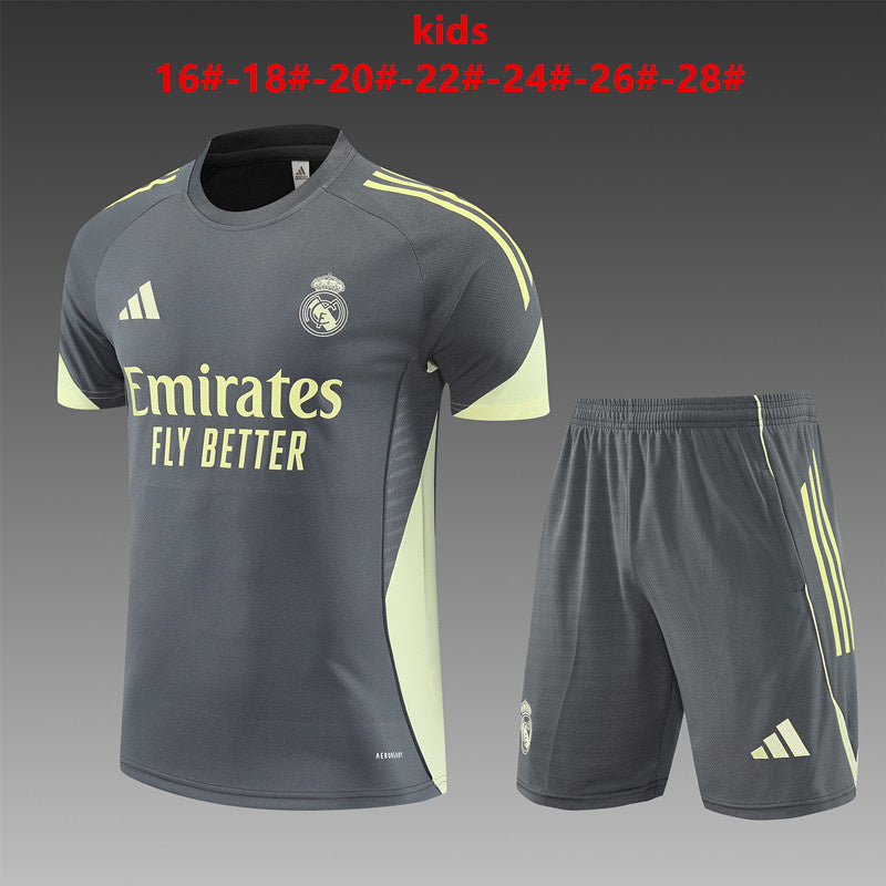 Kids Real Madrid Training Tracksuits 25/26 Football Kit product image 1
