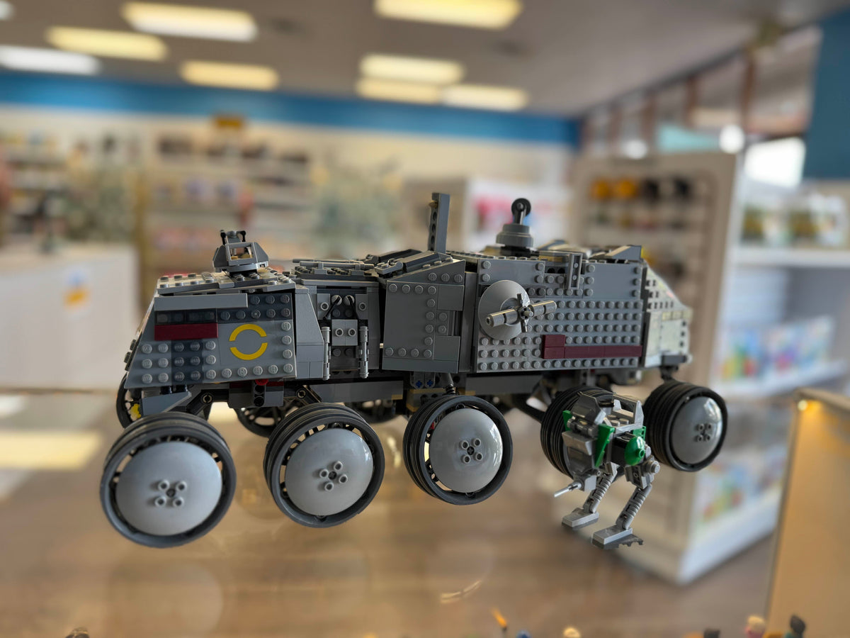 8098 Star Wars Clone Turbo Tank (Retired) (Previously Owned) product image 1, provided for visual reference and product