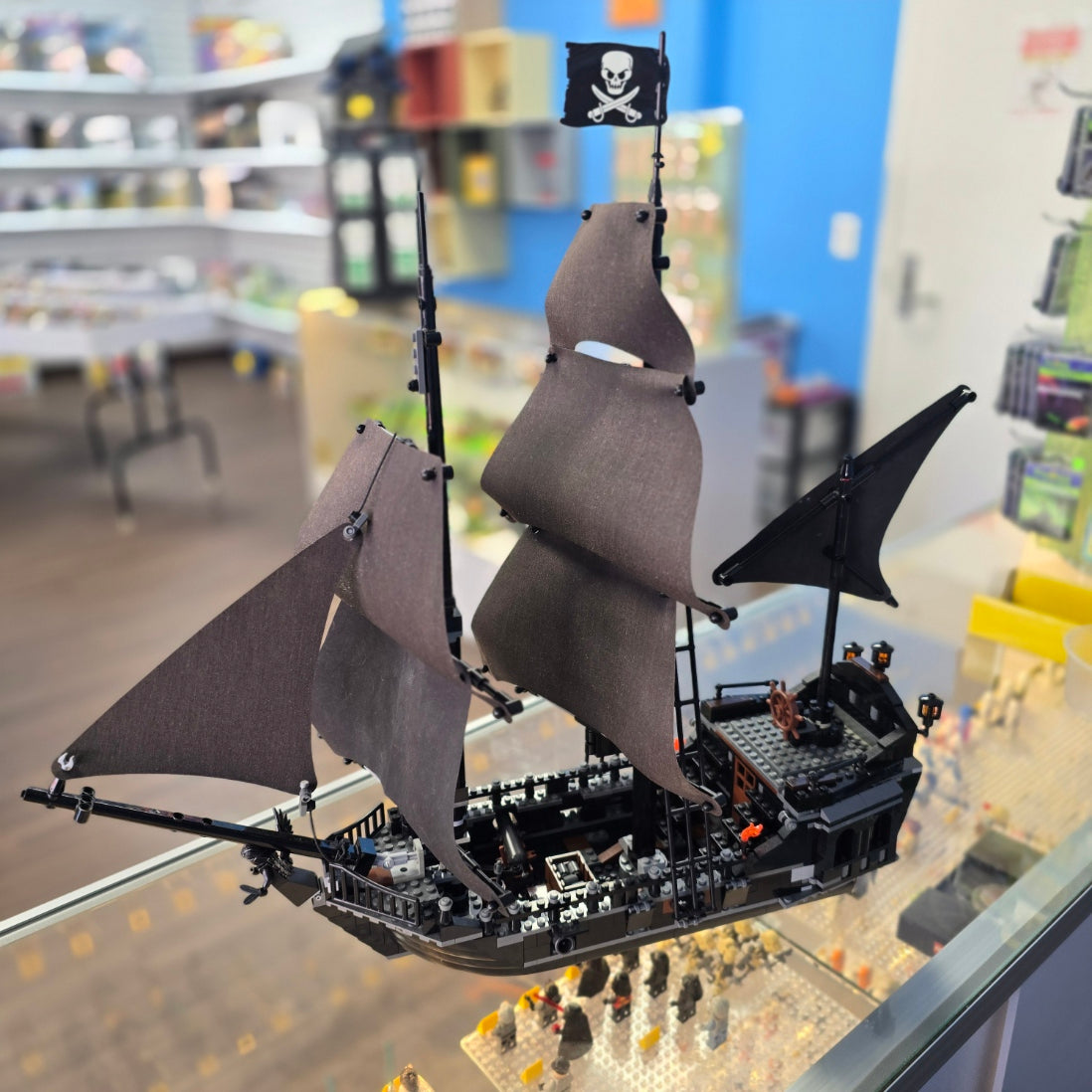 4184 Black Pearl Pirates of the Carribean (Retired) (Previously Owned) product image 1, provided for visual reference and