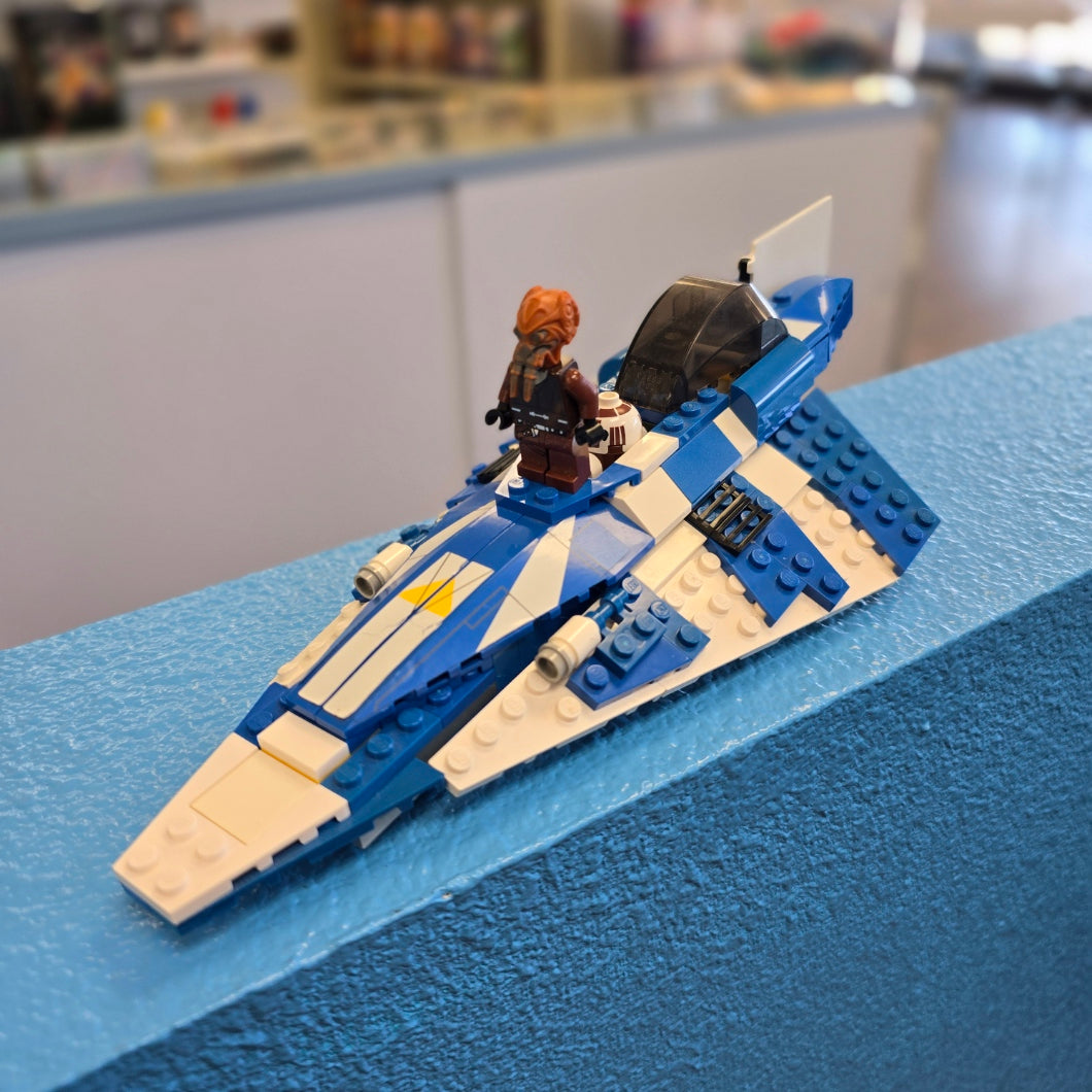 8093 Plo Koon's Jedi Starfighter (Retired) (Previously Owned) product image 1, provided for visual reference and product