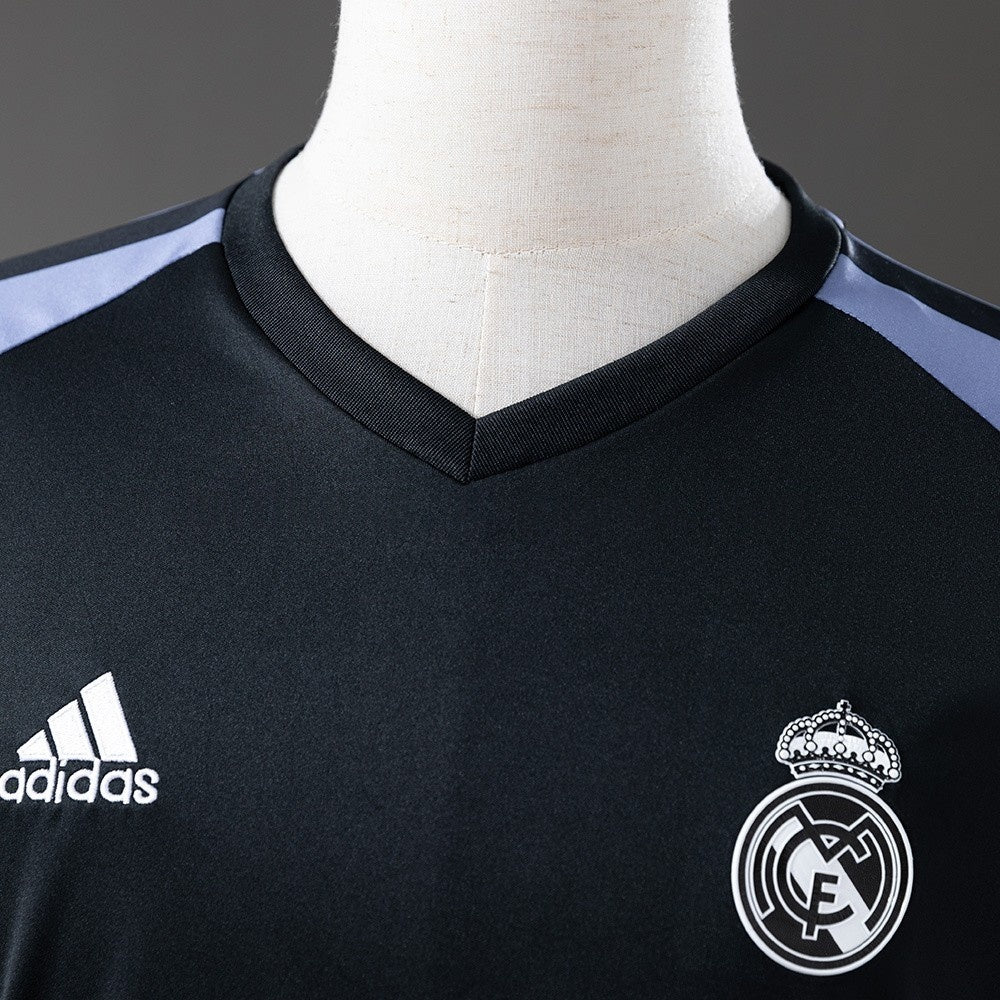 Real Madrid Jersey 2016/17 Third Retro Football Kit product image 7