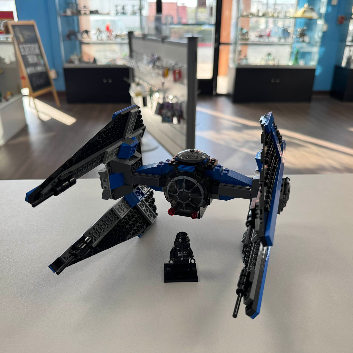 6206 TIE Interceptor (Retired) (Previously Owned) product image 1, provided for visual reference and product detail review