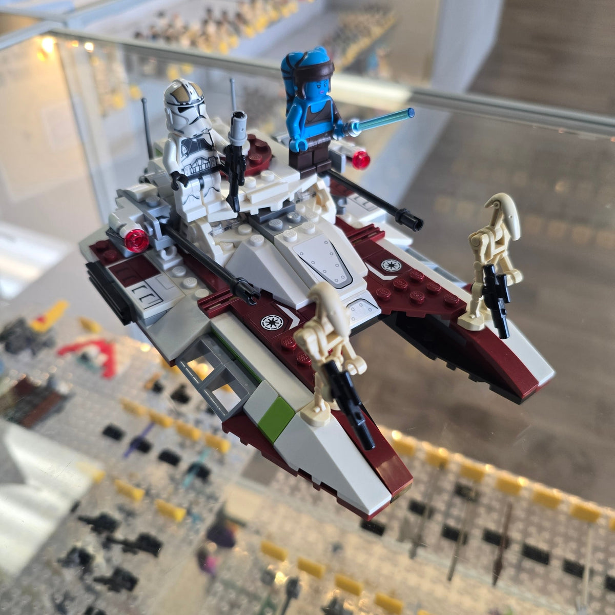 75182 Republic Fighter Tank (Retired) (Previously Owned) product image 1, provided for visual reference and product detail