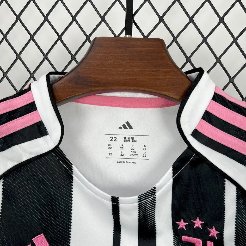 Kids Juventus Home Jersey 25/26 Football Kit Soccer product image 4