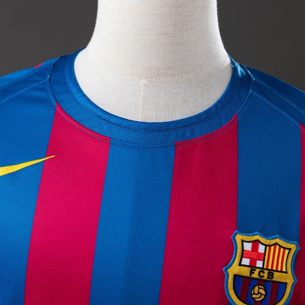 Barcelona Jersey 2005-06 Home Retro Football Kit product image 5
