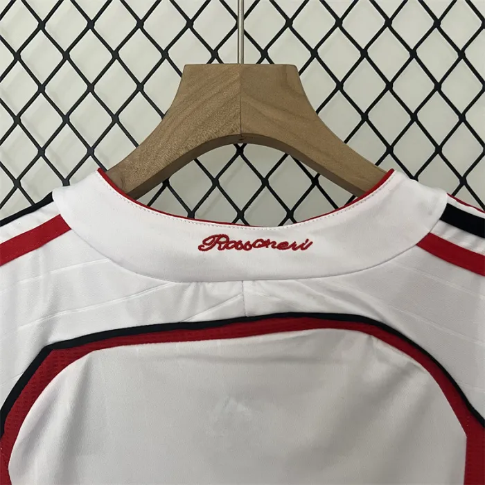 Retro Kids AC Milan Away Jersey 06/07 product image 8