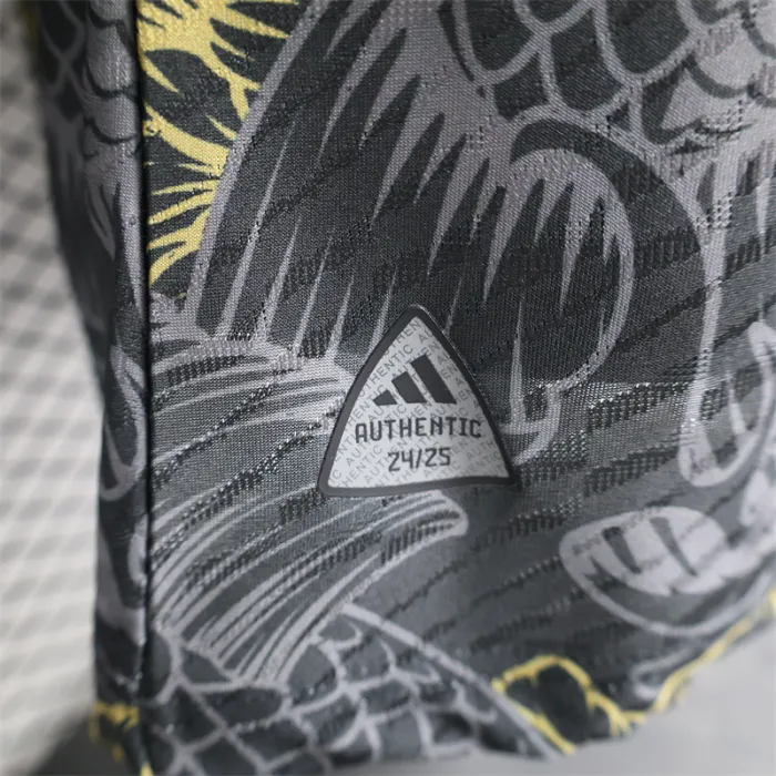 Player Version Japan Special Jersey 24/25 Football Kit product image 8