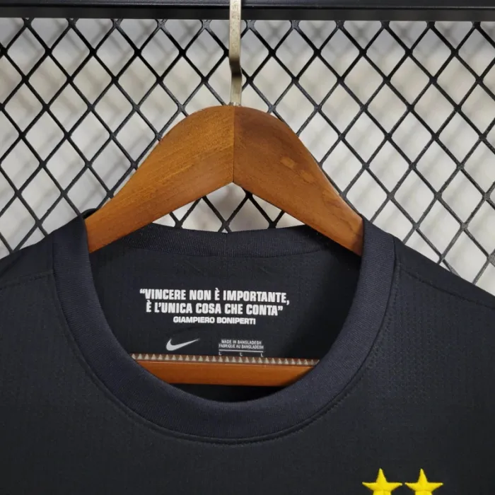 Retro-Juventus-Away-Kit-12/13-Football-Jersey product image 9