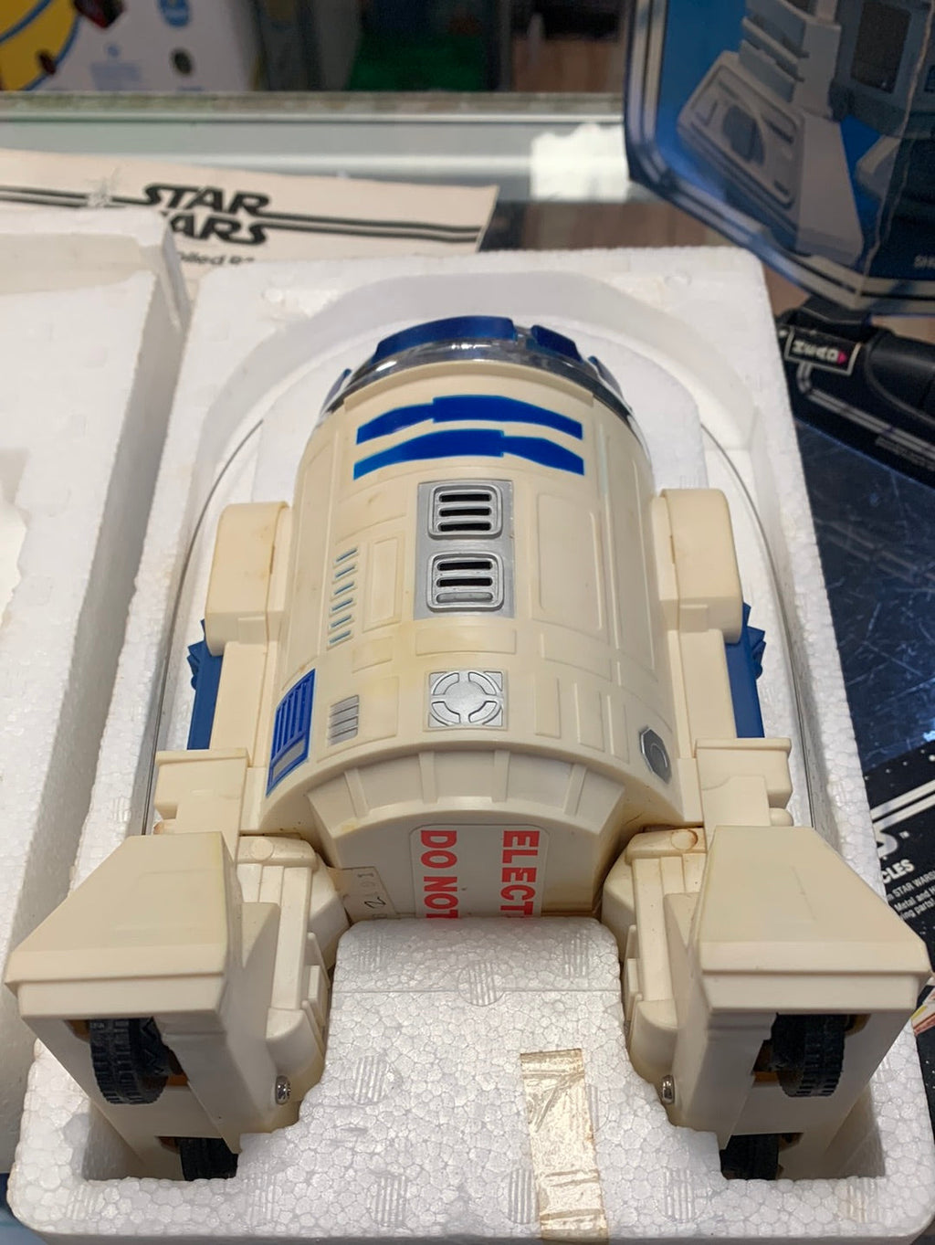 Radio Comtrolled R2-D2 (Kenner Vintage Star Wars) 3518 product image 22, provided for visual reference and product detail