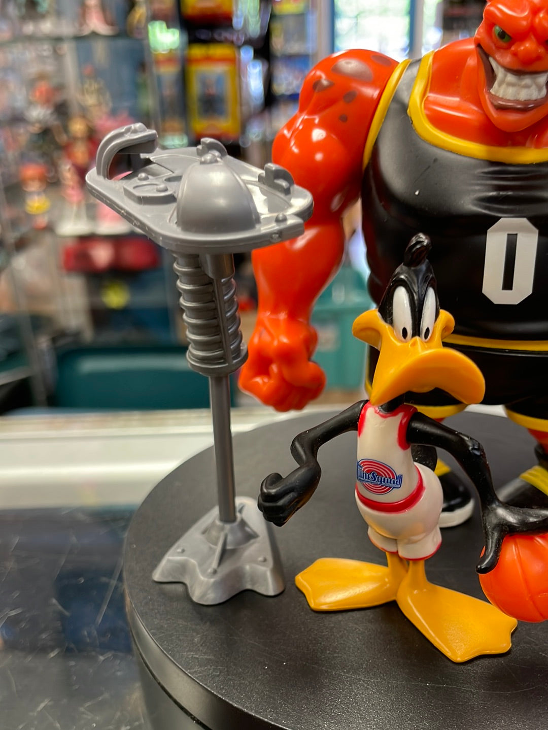 Daffy Duck & Pound Alien Complete (Vintage Space Jam, Playmates) product image 3, provided for visual reference and product