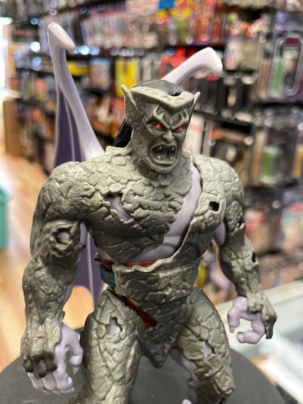 Stone Armor Goliath Complete (Kenner, Vintage Gargoyles) product image 2, provided for visual reference and product detail