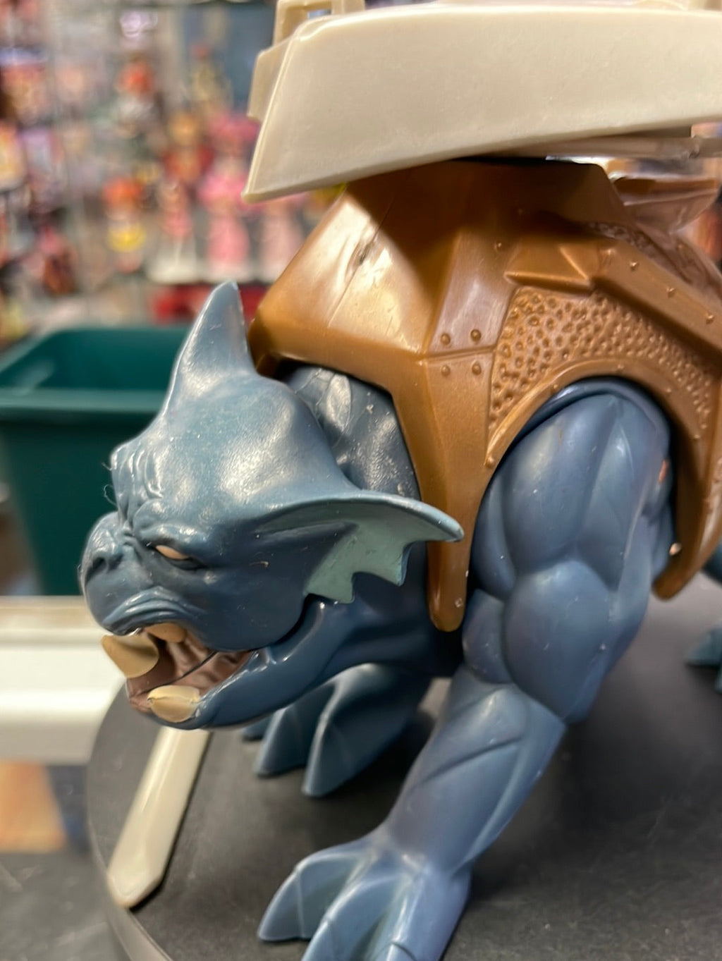 Bronx Complete (Kenner, Vintage Gargoyles) product image 6, provided for visual reference and product detail review