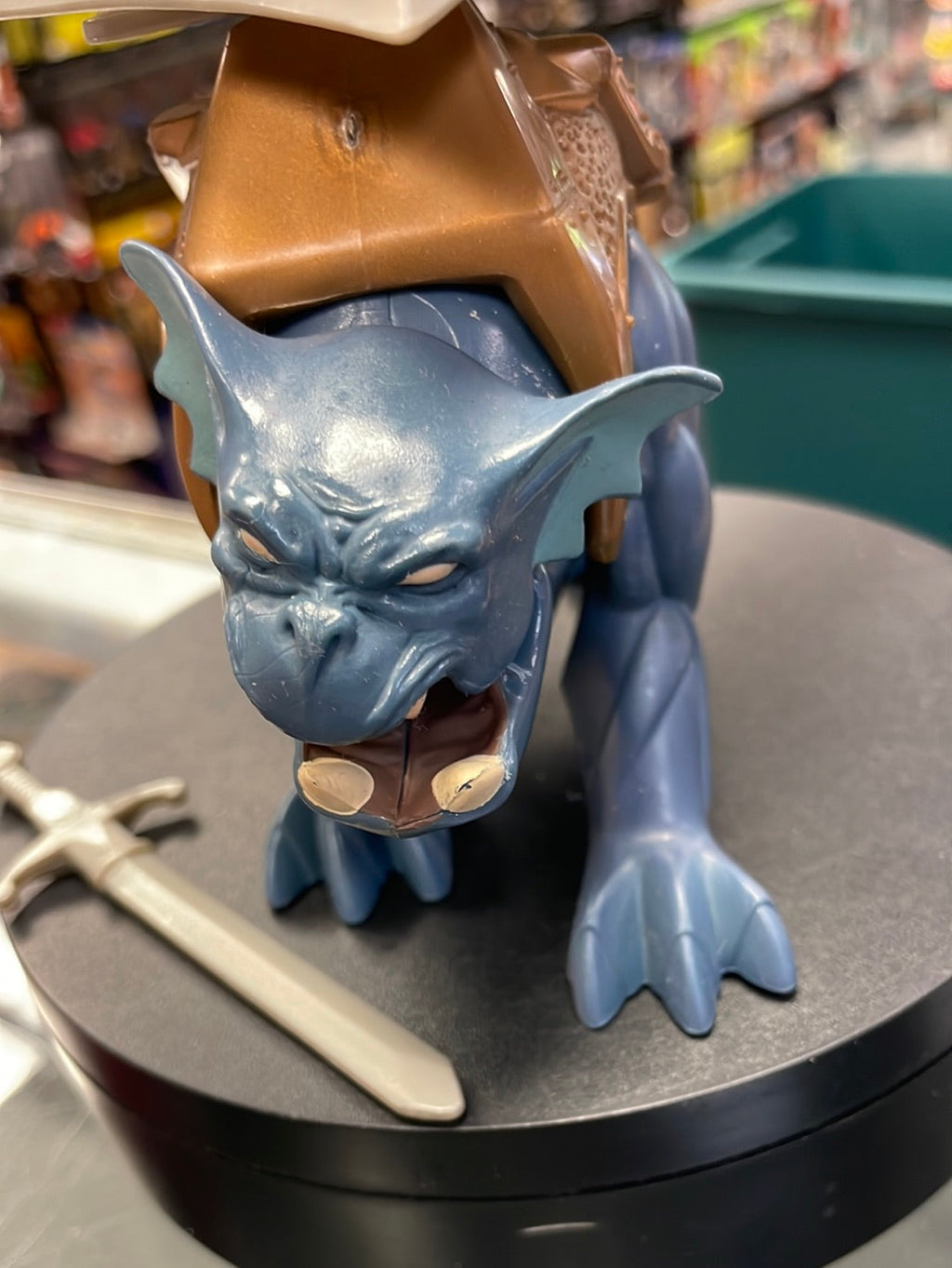 Bronx Complete (Kenner, Vintage Gargoyles) product image 5, provided for visual reference and product detail review
