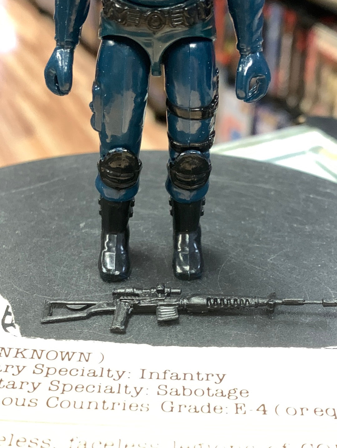Cobra Officer V1 with File Card Straight Arm BB (Vintage GI Joe, Hasbro) Complete product image 5, provided for visual