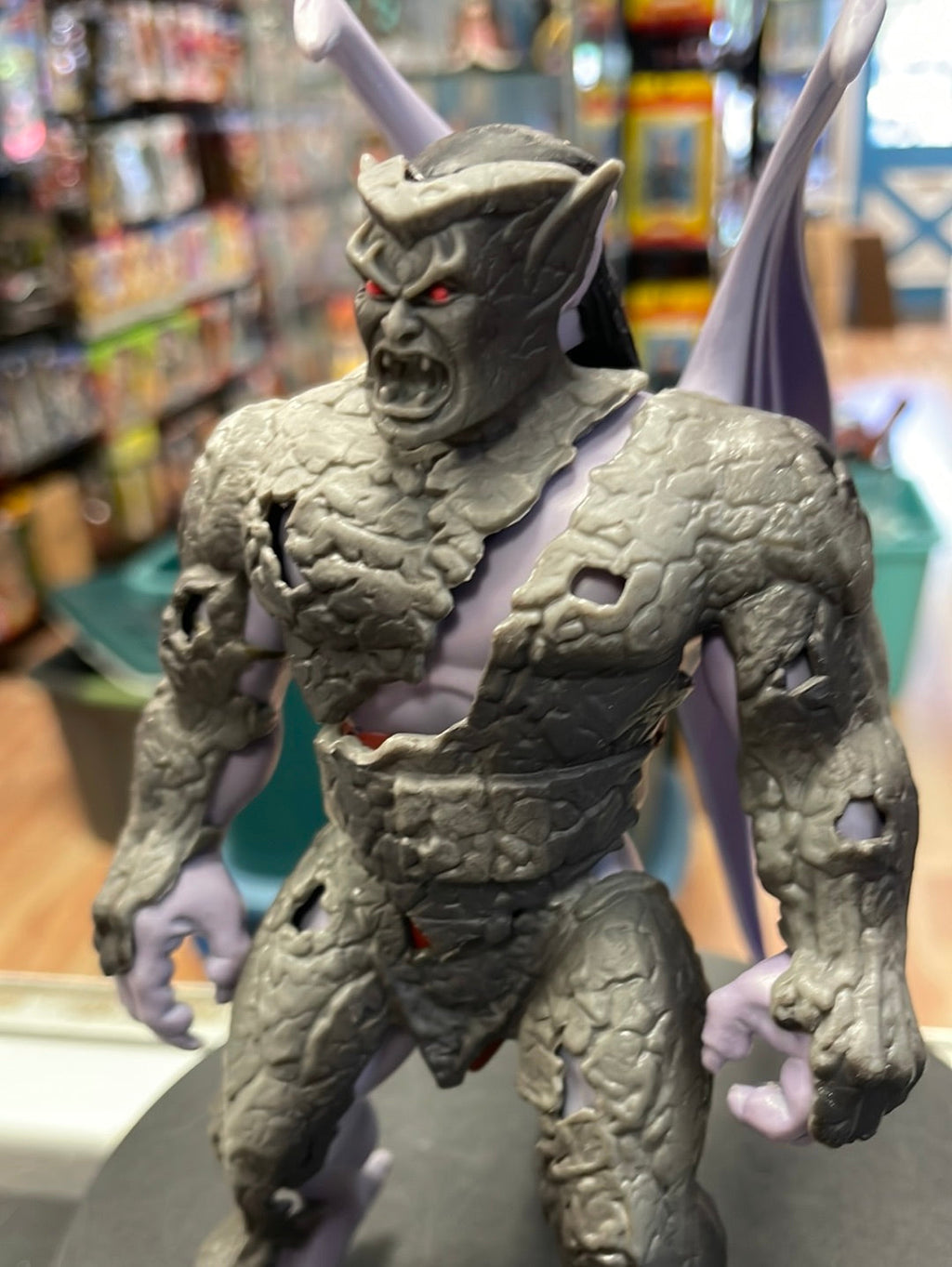 Stone Armor Goliath Complete (Kenner, Vintage Gargoyles) product image 3, provided for visual reference and product detail