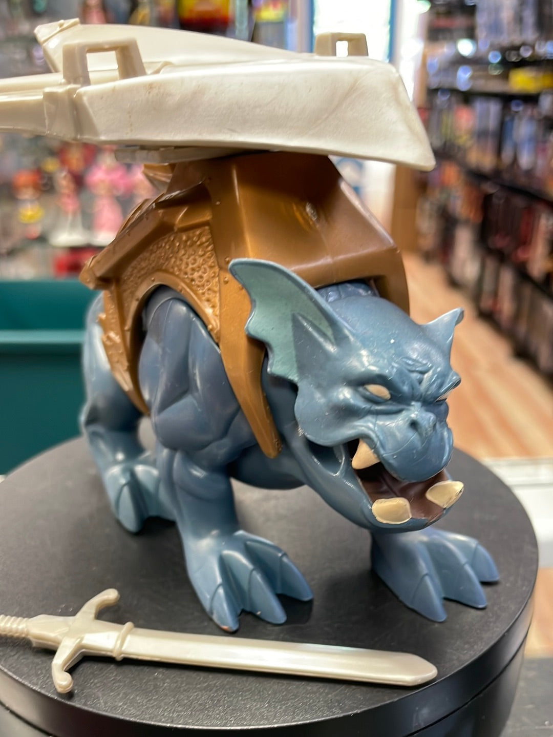 Bronx Complete (Kenner, Vintage Gargoyles) product image 2, provided for visual reference and product detail review