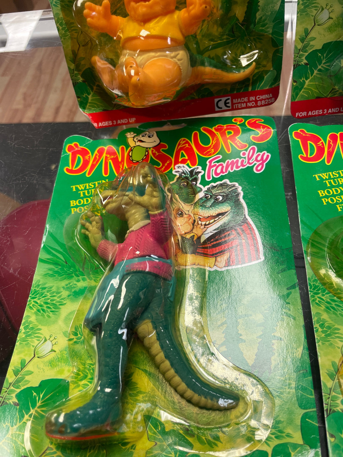 Vintage KO Dinosaur Family Set of 4 ( Baby Robbie Earl Fran Sinclair Disney) product image 9, provided for visual reference