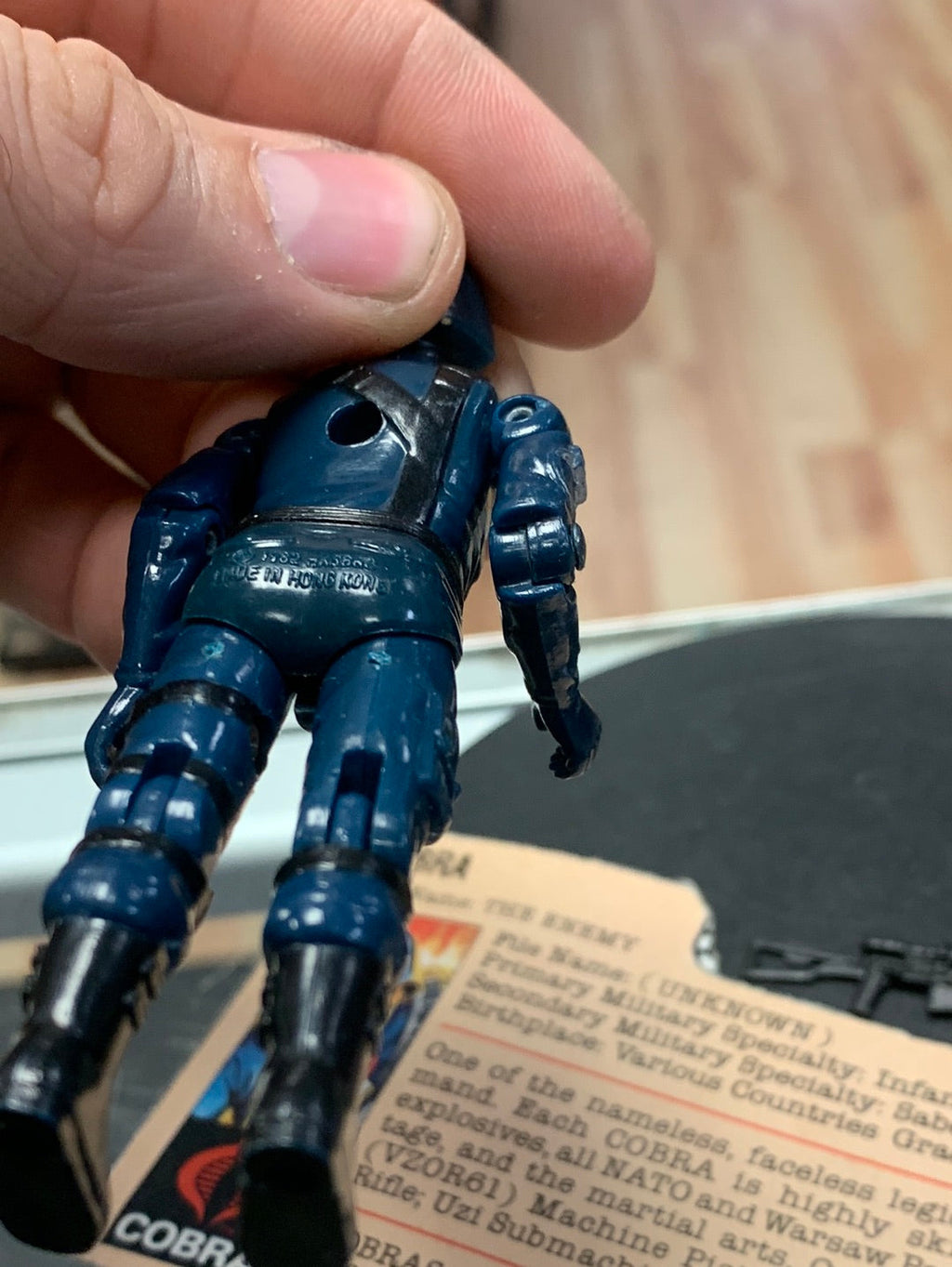 Cobra Officer V1 with File Card Straight Arm BB (Vintage GI Joe, Hasbro) Complete product image 7, provided for visual
