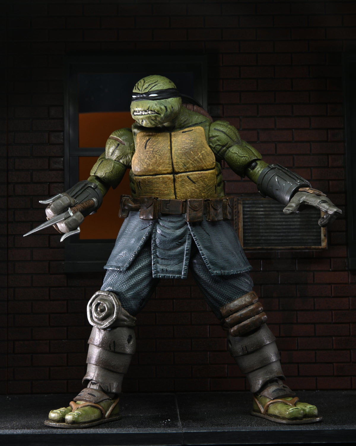 Unarmored Last Ronin (NECA, TMNT Ninja Turtles) product image 3, provided for visual reference and product detail review